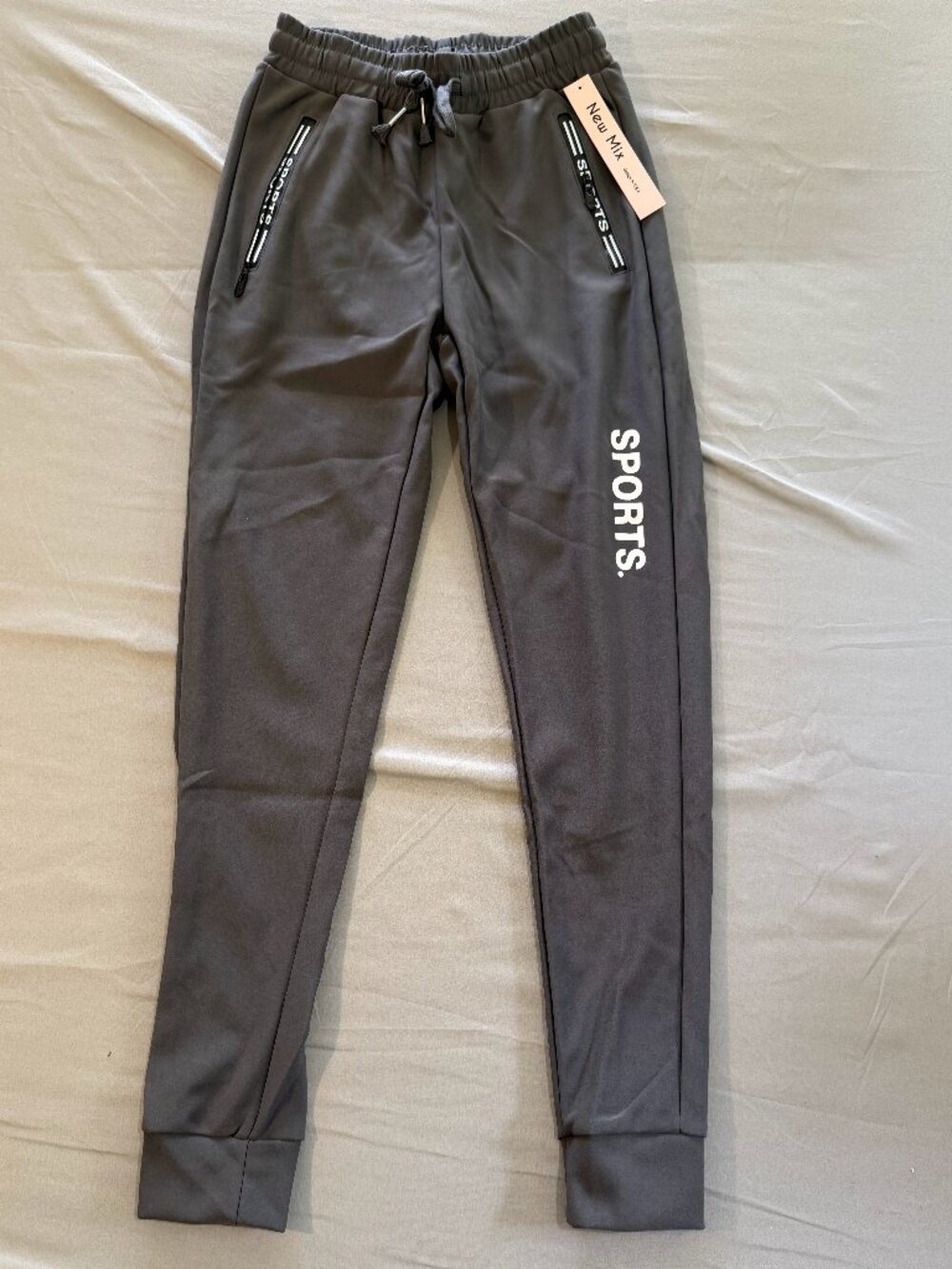 New Mix Women’s Sport Joggers Drawstrings Zipper Pockets Gray Small New W/ Tags